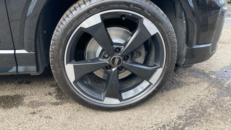 Audi Q2 35 TFSI Black Edition 5dr Petrol Estate